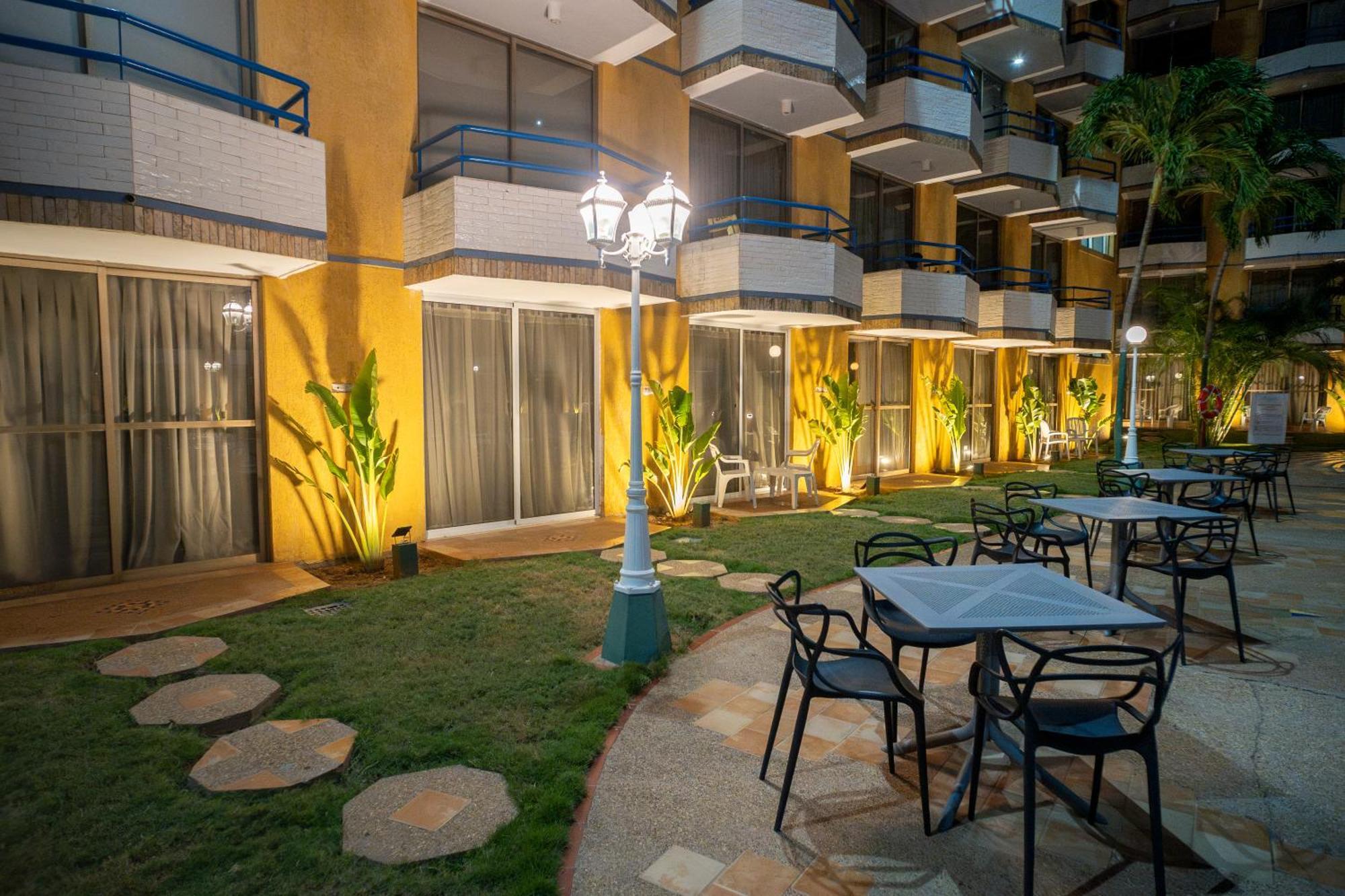 Hotel Margarita Dynasty Porlamar Exterior foto